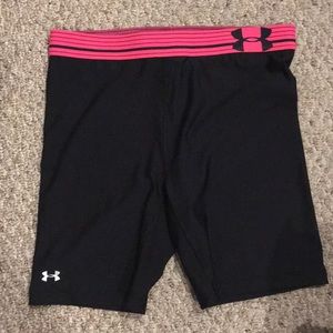 Under Armour compression shorts size medium